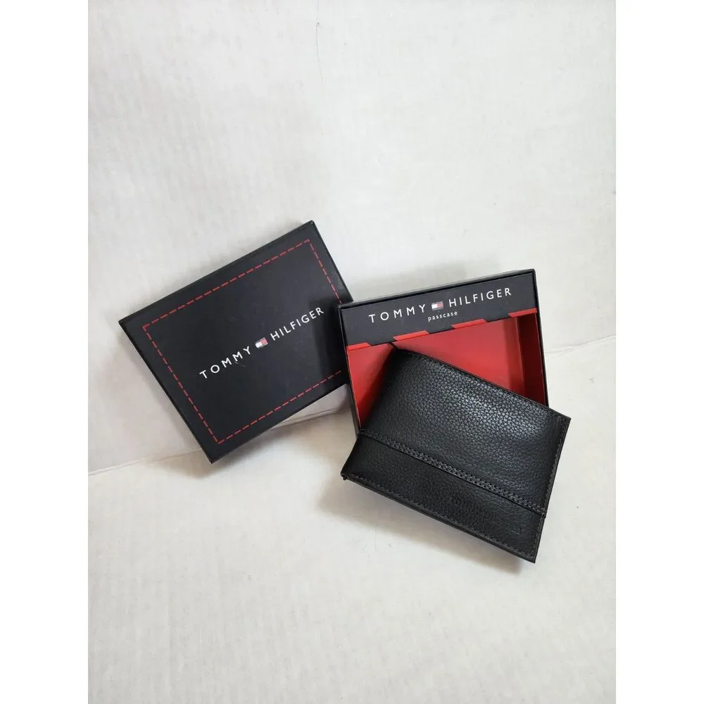 Tommy Hilfiger Men's Genuine Leather Bifold Wallet - Black Passcase NIB NWT